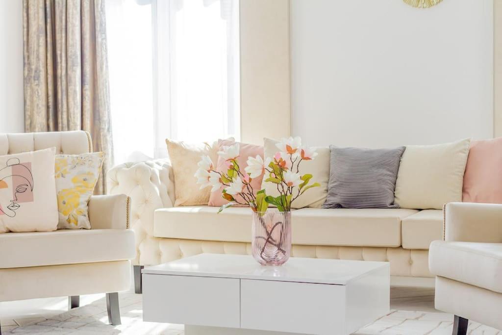 Apartment The Opulent Oasis By Newave Budapest